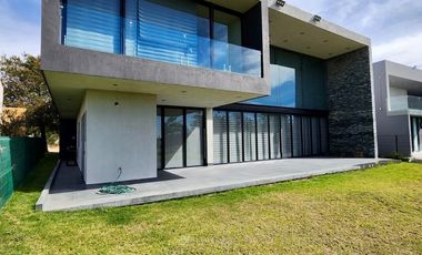 LUXURIOUS RESIDENCE FOR RENT, EL BOSQUE COUNTRY CLUB LEON GUANAJUATO MEXICO