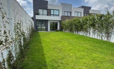 Casa con Renta con visita al lago en Fraccionamiento Privado Ocoyoacac, Edo de México