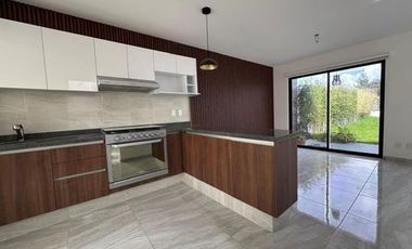 Casa con Renta con visita al lago en Fraccionamiento Privado Ocoyoacac, Edo de México