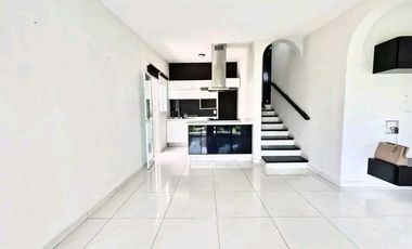 (CMS) CASA EN LOS VOLCANES EN CONDOMINIO 3,300,000