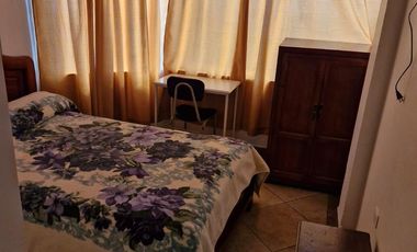 GRAN OPORTUNIDAD DE INVERSION DE HOSTAL + CASA AMPLIA EN TULCAN