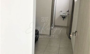 CASA DE UN PISO, AMUEBLADA EN RENTA  FRACC. LA CAMPIÑA, León,Gto; 3 REC, 3 AUTOS, JARDÍN, EQUIPADA