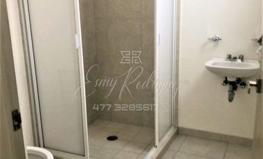 CASA DE UN PISO, AMUEBLADA EN RENTA  FRACC. LA CAMPIÑA, León,Gto; 3 REC, 3 AUTOS, JARDÍN, EQUIPADA