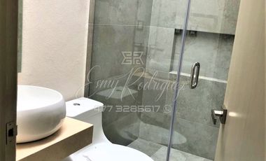 CASA DE UN PISO, AMUEBLADA EN RENTA  FRACC. LA CAMPIÑA, León,Gto; 3 REC, 3 AUTOS, JARDÍN, EQUIPADA