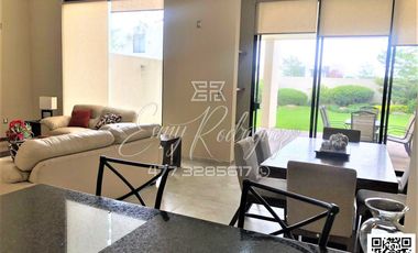 CASA AMUEBLADA EN LA CAMPIÑA, León,Gto; RENTA $36,500, 3 REC. CON BAÑO C/U, 4 AUTOS, JARDÍN CON TERRAZA