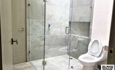 CASA AMUEBLADA EN LA CAMPIÑA, León,Gto; RENTA $36,500, 3 REC. CON BAÑO C/U, 4 AUTOS, JARDÍN CON TERRAZA