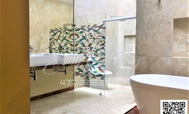 CASA AMUEBLADA EN LA CAMPIÑA, León,Gto; RENTA $36,500, 3 REC. CON BAÑO C/U, 4 AUTOS, JARDÍN CON TERRAZA