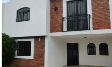 BELLA CASA EN COTO RESIDENCIAL QUETZAL EN MICHOACAN
