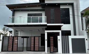 Elegant 4Bedroom and Spacious House and lot for sale in Angeles City