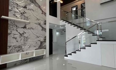 Elegant 4Bedroom and Spacious House and lot for sale in Angeles City