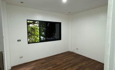 San Isidro, Quezon City Commercial Townhouse 19.8M w/ 5 Bedroom-JV2
