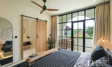 FREEHOLD | MEDITERRANEAN-STYLE 2-BEDROOM VILLA - PERERENAN