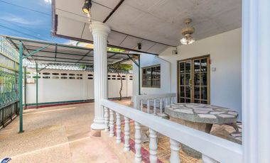 2 Bed house and pool for rent Huai Wang Nong