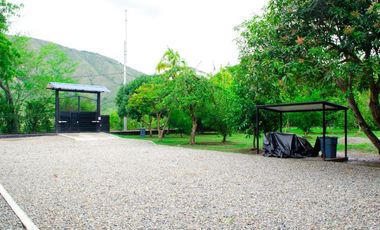 ALQUILER DE FINCA LA MANSION INF AL3019531999 EN PIEDECUESTA.