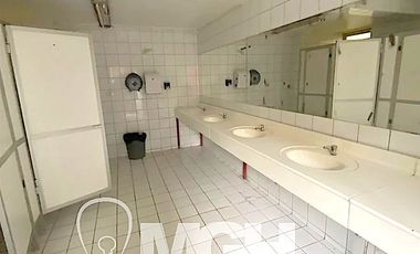 Oportunidad Única para Inversionistas y Proyectos Educacionales en el Centro de Santiago