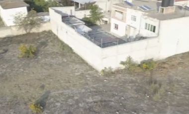 Vendo excelente terreno  de 2124 m2 en San José Chiapa muy cerca de planta Armadora AUDI Puebla. en esquina dos frentes $1,700,000