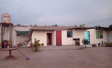 Venta De Terreno Agricola Con Casa De Campo Con Ruedo Y Casillero De Gallos.