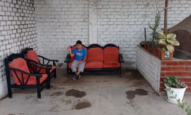 Venta De Terreno Agricola Con Casa De Campo Con Ruedo Y Casillero De Gallos.