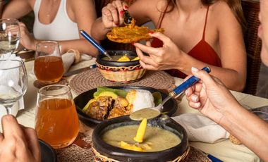 ALQUILER DE FINCA EL GUAYABO INF AL3244035248 EN COPACABANA.