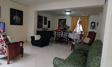 Venta Casa Primer Piso P.H Sector Florida Nueva Cerca Iglesia Lourdes