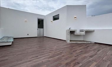 Rento lindísimo departamento Pent Garden en calzada Zavaleta 172 m2 de terreno 2 recamaras 2 baños cochera 2 autos áreas verdes y amenidades $24,000