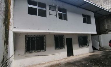 SE VENDE CASA DE 2 PISOS CON GALPON, BABAHOYO