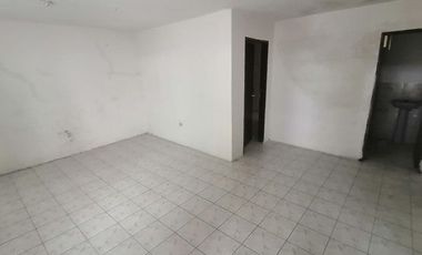 SE VENDE CASA DE 2 PISOS CON GALPON, BABAHOYO