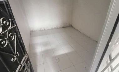 SE VENDE CASA DE 2 PISOS CON GALPON, BABAHOYO