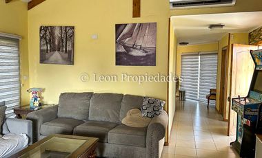 Leon propiedades vende parcela con casa en sector el Ajial, Curacaví.