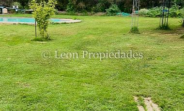 Leon propiedades vende parcela con casa en sector el Ajial, Curacaví.