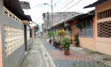 Económica Casa Rentera con 3 Unidades residenciales, Sur de Gye | MaCarmen Núñez