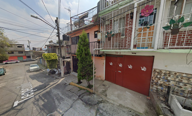 CASA EN CALLE TEPECUILO, SANTÍSIMA TRINIDAD, CIUDAD DE MÉXICO, MÉXICO. ¡NO CRÉDITOS!