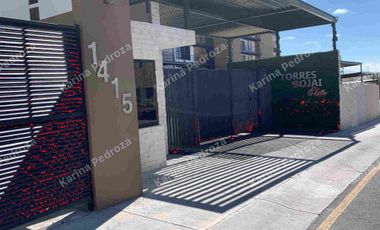 Departamento  en planta baja con 3 recámaras