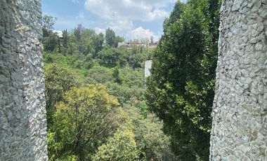 Gran casa de diseño, 4recs en Bosques de Las Lomas!