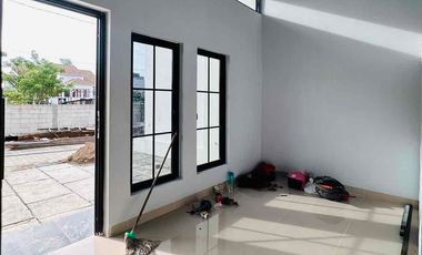 DIJUAL RUMAH DIMAKASSAR, JALAN MERANTI DEKAT MALL PANAKKUKANG