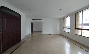 Apartamento en arriendo en Alto Prado.