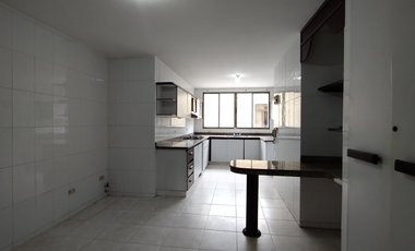 Apartamento en arriendo en Alto Prado.