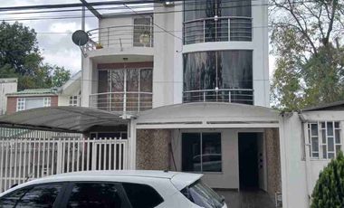 SE VENDE CASA EXCELENTE UBICACIÓN EN FUSAGASUGA.