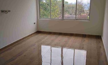 SE VENDE CASA EXCELENTE UBICACIÓN EN FUSAGASUGA.