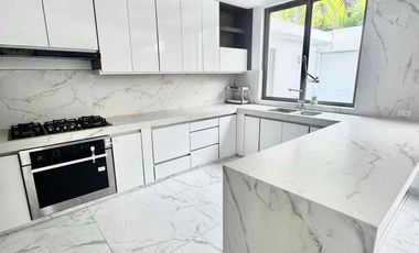 Casa en alquiler sector  a paseo shopping ingreso a a Machala Urb privada Pronobis