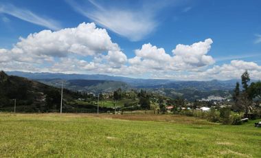 En Venta Lote de terreno en la parte alta de Challuabamba