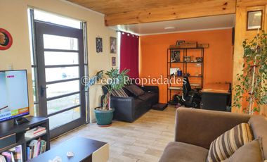 Leon Propiedades vende parcela con casa en sector lo Águila, Curacaví.