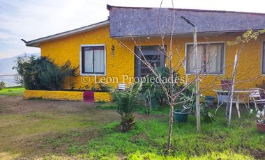 Leon Propiedades vende parcela con casa en sector lo Águila, Curacaví.