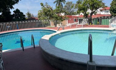 VENTA DE CASA EN FRACC. VERGELES DE OAXTEPEC, MORELOS