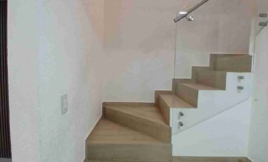 VENTA DE CASA EN SANTA MÓNICA