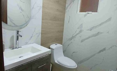 VENTA DE CASA EN SANTA MÓNICA