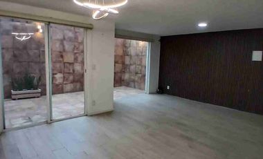 VENTA DE CASA EN SANTA MÓNICA