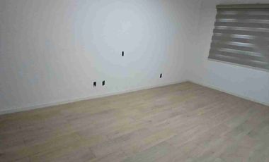 VENTA DE CASA EN SANTA MÓNICA