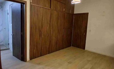 VENTA DE CASA EN SANTA MÓNICA