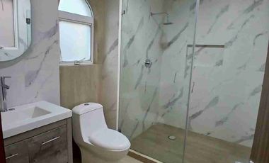 VENTA DE CASA EN SANTA MÓNICA